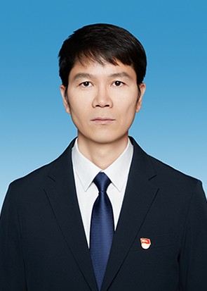 中心党委副书记、副主任（正处级） 黄鑫淼