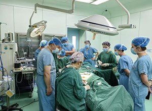 新疆和田地区麻风畸残矫治手术圆满完成
