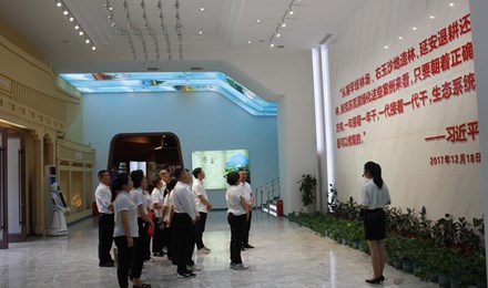 自治区疾控中心与阿克苏地区疾控中心联合开展“传承柯柯牙精神 共筑疾病防控长城”主题党日活动